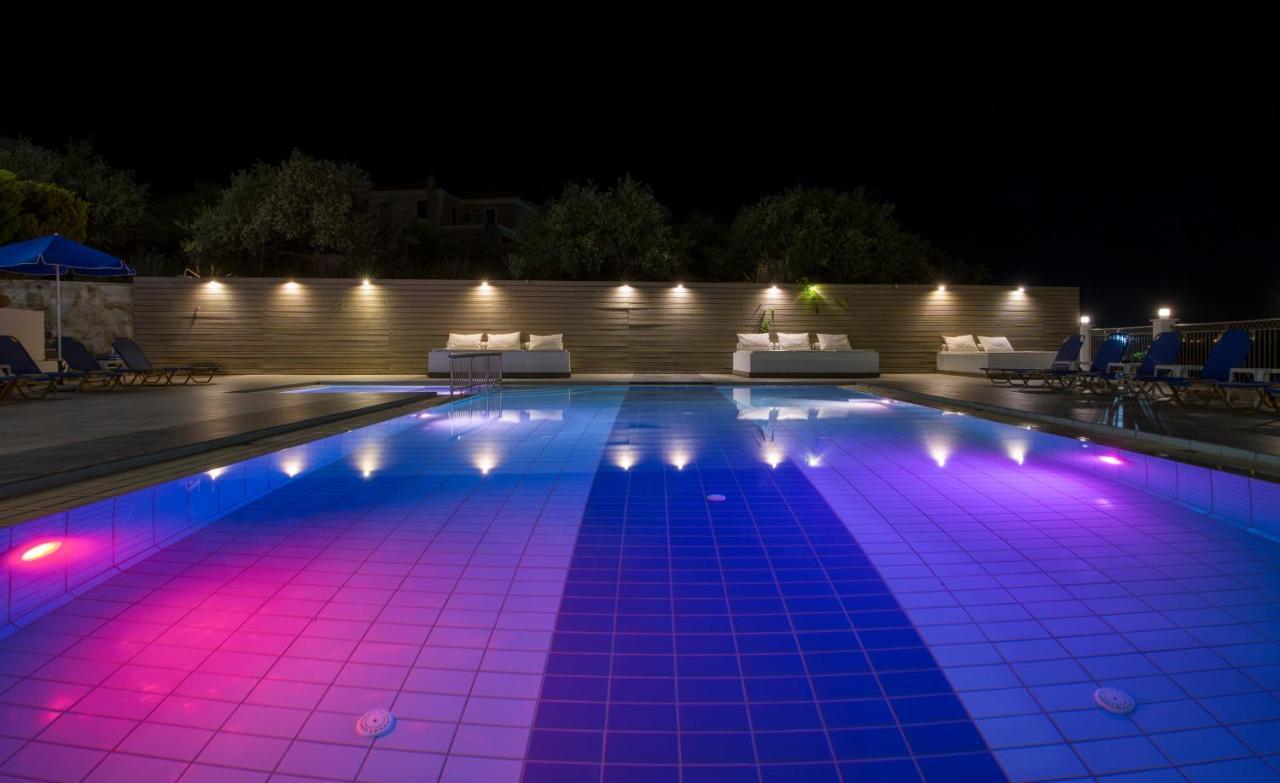 Varouxakis Hotel Platanias  Exterior photo