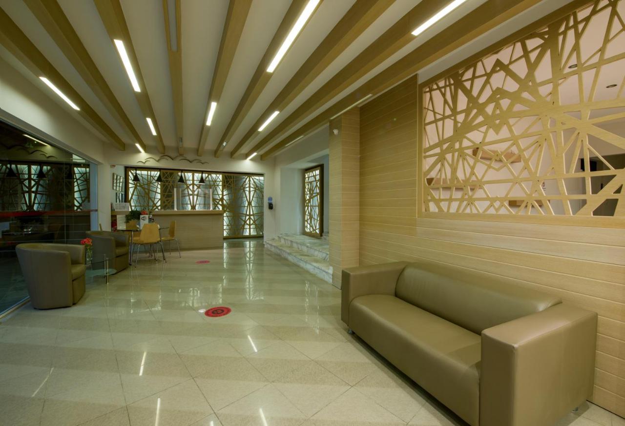 Varouxakis Hotel Platanias  Exterior photo