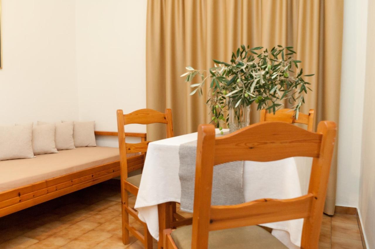 Varouxakis Hotel Platanias  Exterior photo